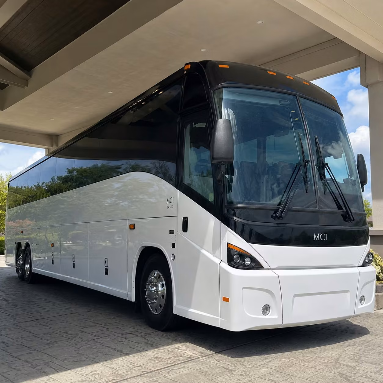 charter bus rentals for ski resort transfers from salt lake city airport