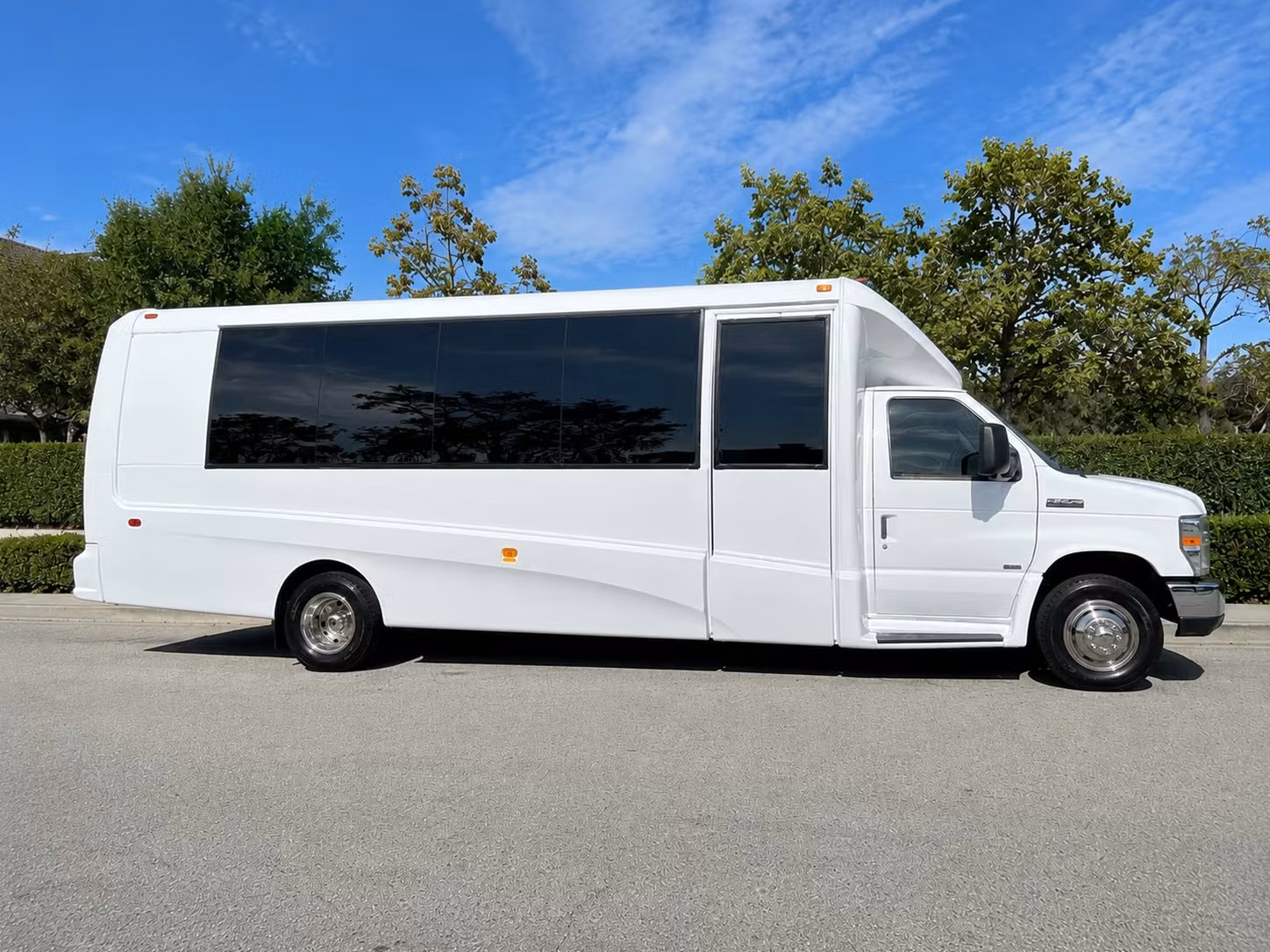minibus rentals for bridal party transportation around salt lake city
